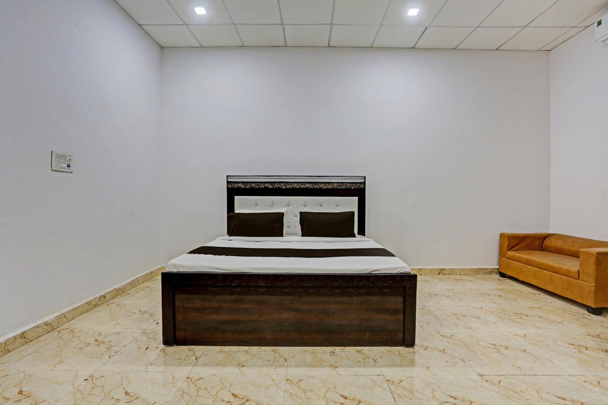 Hotel O Murliwala Wedding Palace And Resort Samalkha Exteriér fotografie
